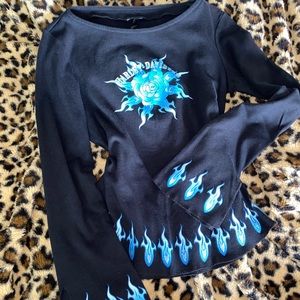 Harley Davidson vintage long sleeve shirt. Beautiful blue color. SIZE SMALL!!